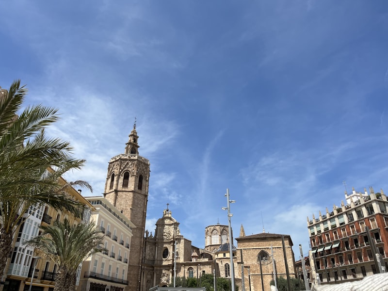 Plaza de la Reina en kathedraal van Valencia